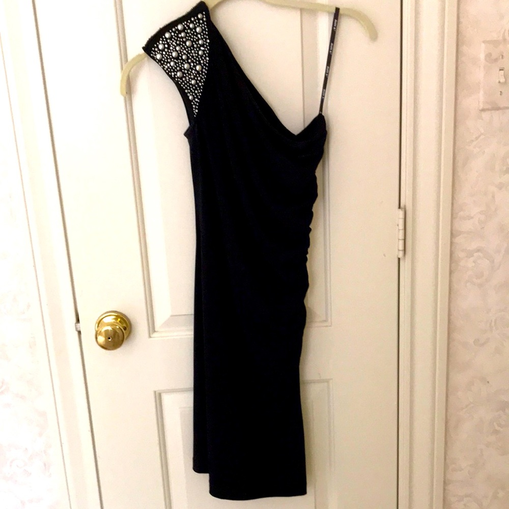 Allen B. XS One-Shoulder Black Cocktail Dreas